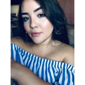 Meet your Posher, Fernanda